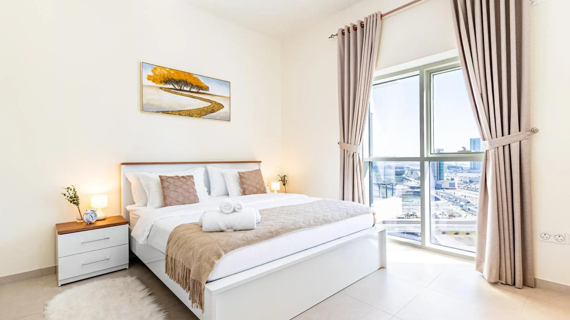 Vibrant City Studio Abu Dhabi Apartment