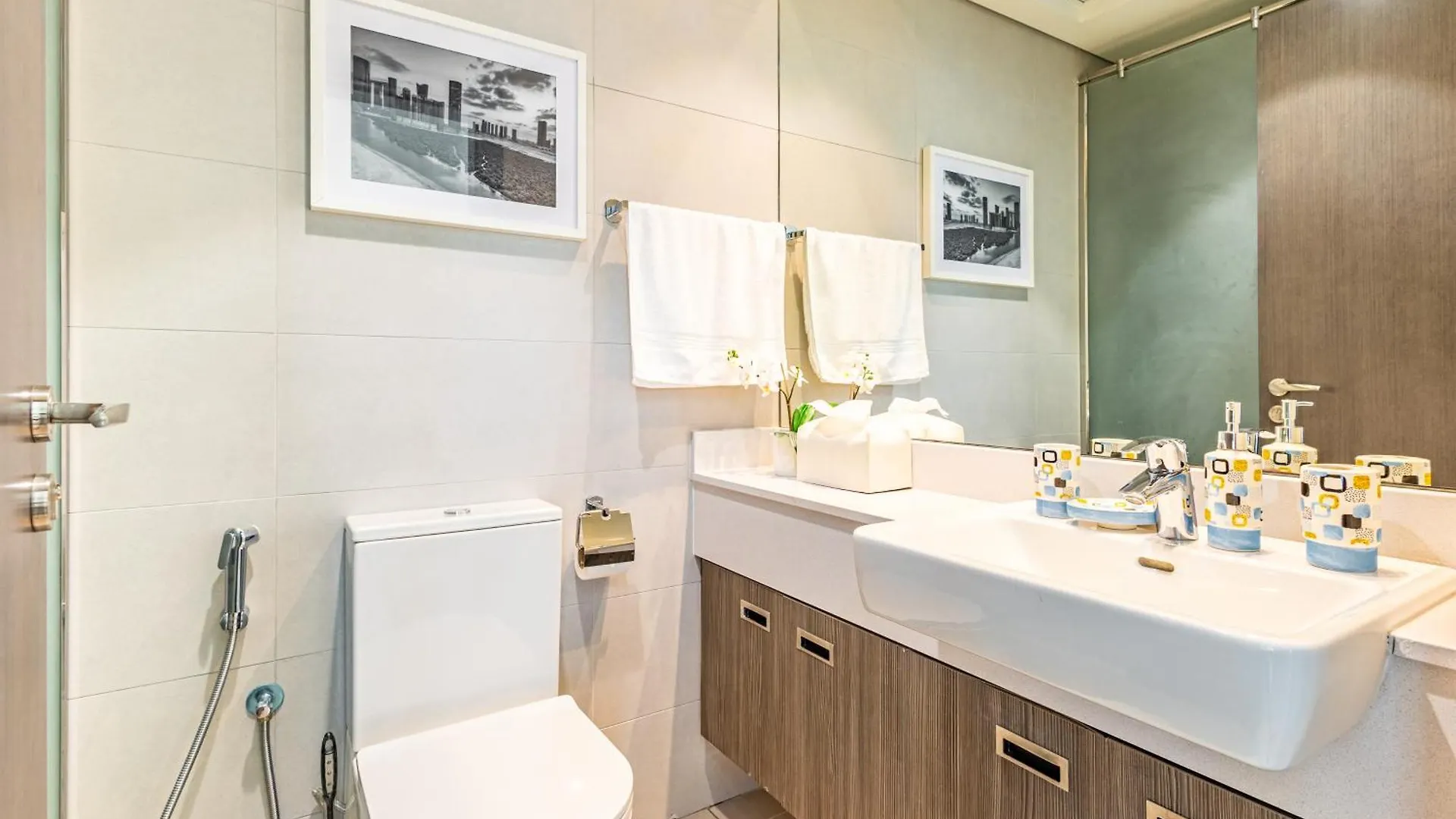 Vibrant City Studio Abu Dhabi